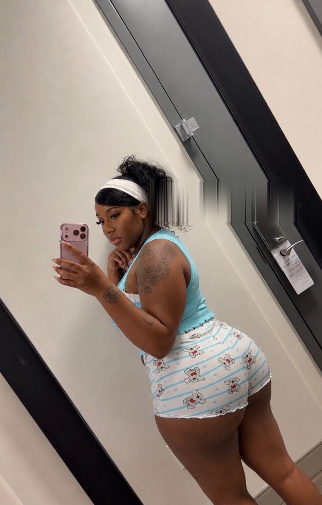 Discrete companion, 26 — 24 and 7 INCALL UPSCALE LOCATION, photo 2 of 5