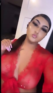 Photo of Discrete companion, 23 — Victoria