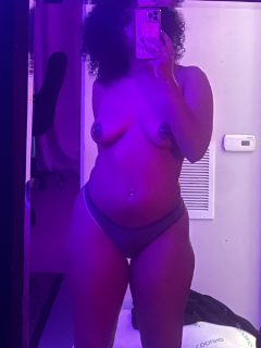 Photo of Discrete companion, 25 — DTLA  and  OUTCALL ONLY ! ♡