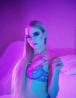 Photo of Discrete companion, 25 — In calls or Outcalls anywhere text me
