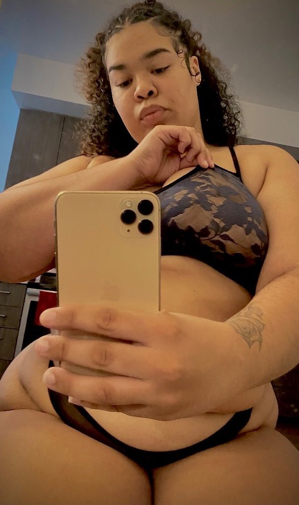 Discrete companion, 21 — Downtown Anchorage incall!!, photo 4 of 5
