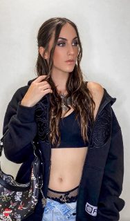 Photo of Discrete companion, 22 — Kona