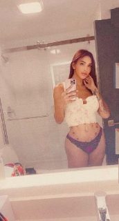Photo of Discrete companion, 24 — Visiting only one day