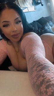 Photo of Discrete companion, 28 — San Diego & All Surrounding Areas