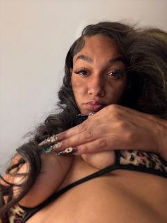 Photo of Discrete companion, 22 — DTLA , LAX , fashion district