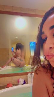 Photo of Discrete companion, 33 — Incall 16th ave outcall everywhere