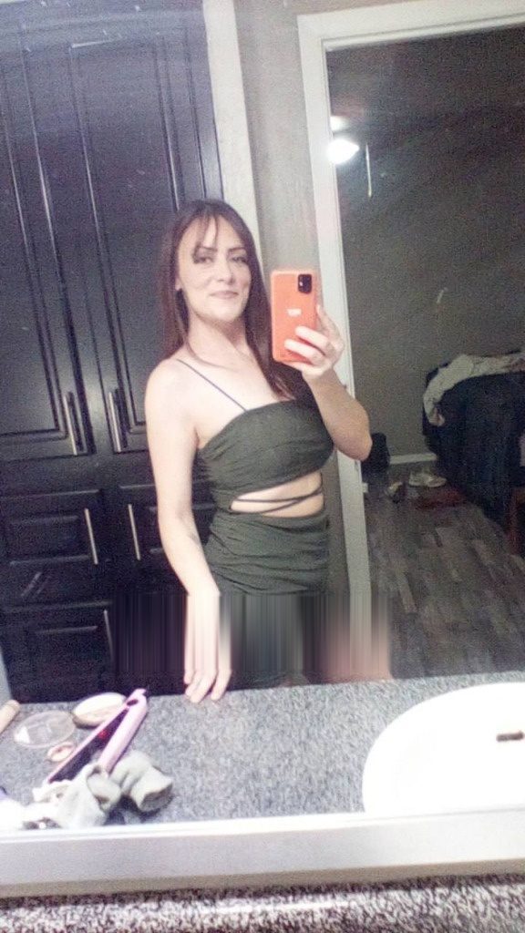 Discrete companion, 26 — ✅My telegram =[ itsmezonlyQuuuuuuennnhazzzzzeeel ✅ whatsapp = 21 46 36 27…, photo 6 of 7