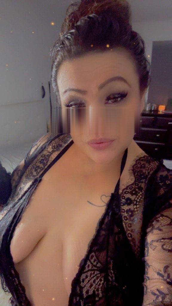 Discrete companion, 37 — Hosting safe & discreet location and Out call available for an extra fee, photo 3 of 10