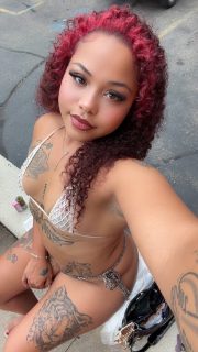 Photo of Discrete companion, 26 — car dates and outcalls bc & Kzoo