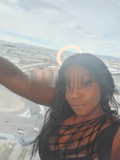 Photo of Discrete companion, 32 — Days inn hotel