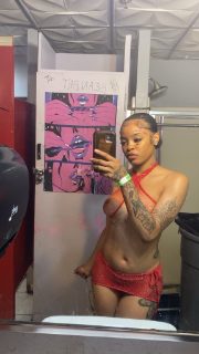 Photo of Discrete companion, 22 — Downtown