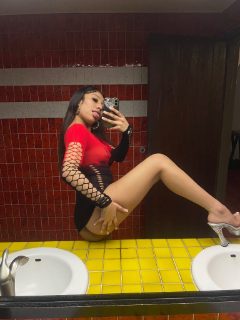 Photo of Discrete companion, 19 — All  outcalls incalls Glendale, Calabasas, woodlands hills, Van Nuys, nort…