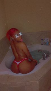 Photo of Discrete companion, 24 — Entertainment Blvd